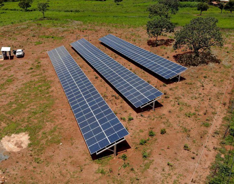 Geração de energia solar no Brasil tem crescimento de 72% em dezembro